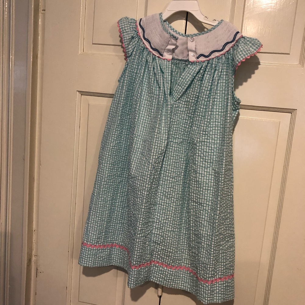Smocked gingham seahorse dress size 6